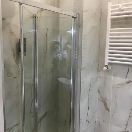 Saxon Отель 3*